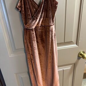 Lulu's Velvet Midi Holiday wrap Dress in Copper XS